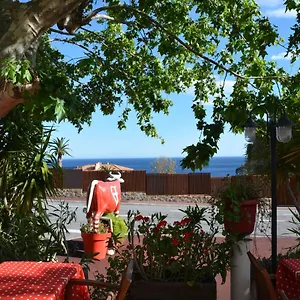 https://hotel-le-patio-theoule-sur-mer.fr-provencehotel.com